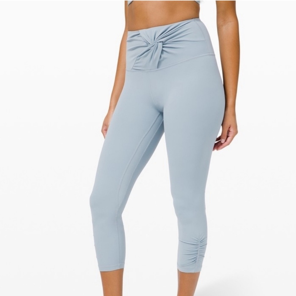 Lululemon Align High Rise Crop 23" Twist Waist size 6